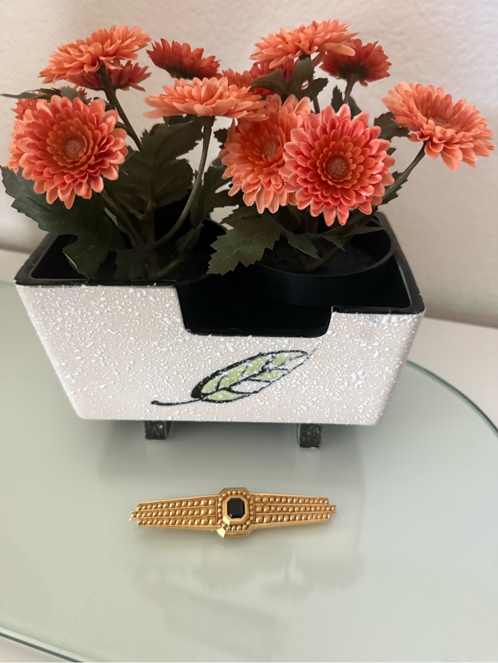 Diva Ling Vintage Brooch